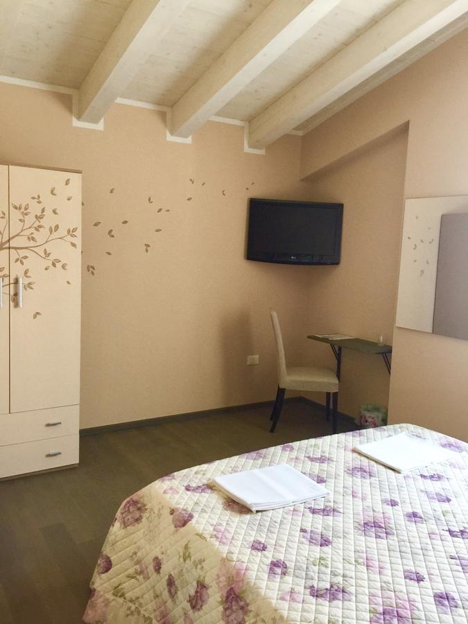 Bba2Passi Bed & Breakfast Marina di Massa Exterior photo