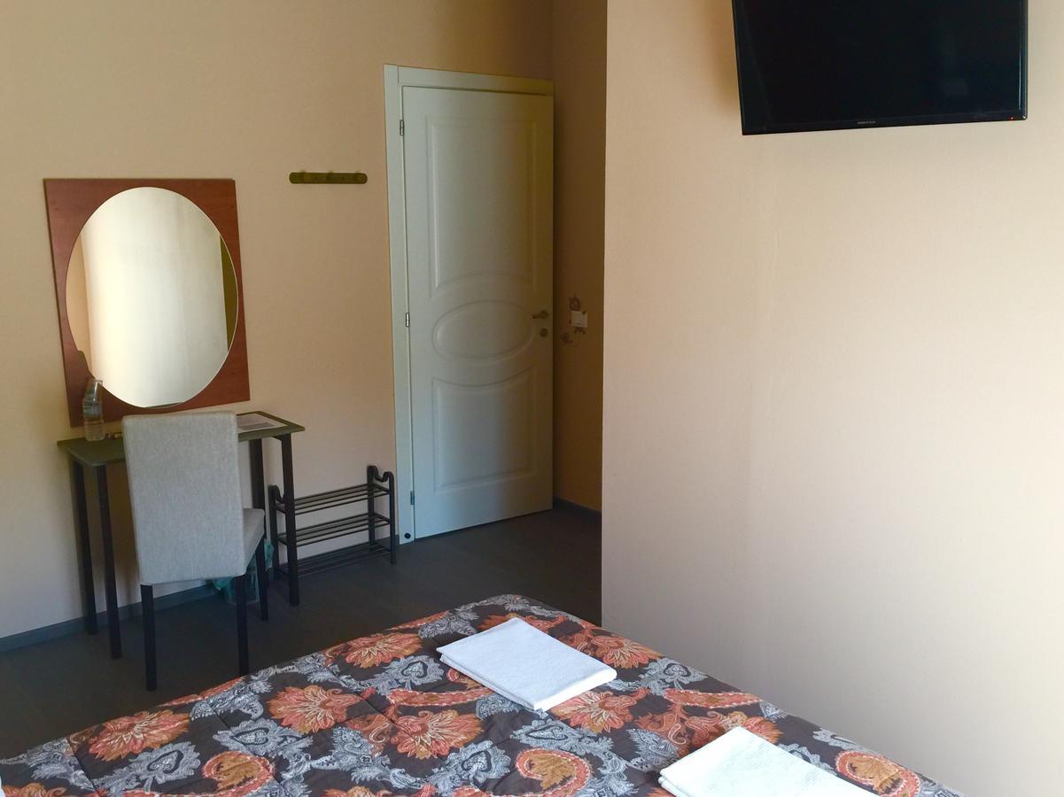 Bba2Passi Bed & Breakfast Marina di Massa Exterior photo
